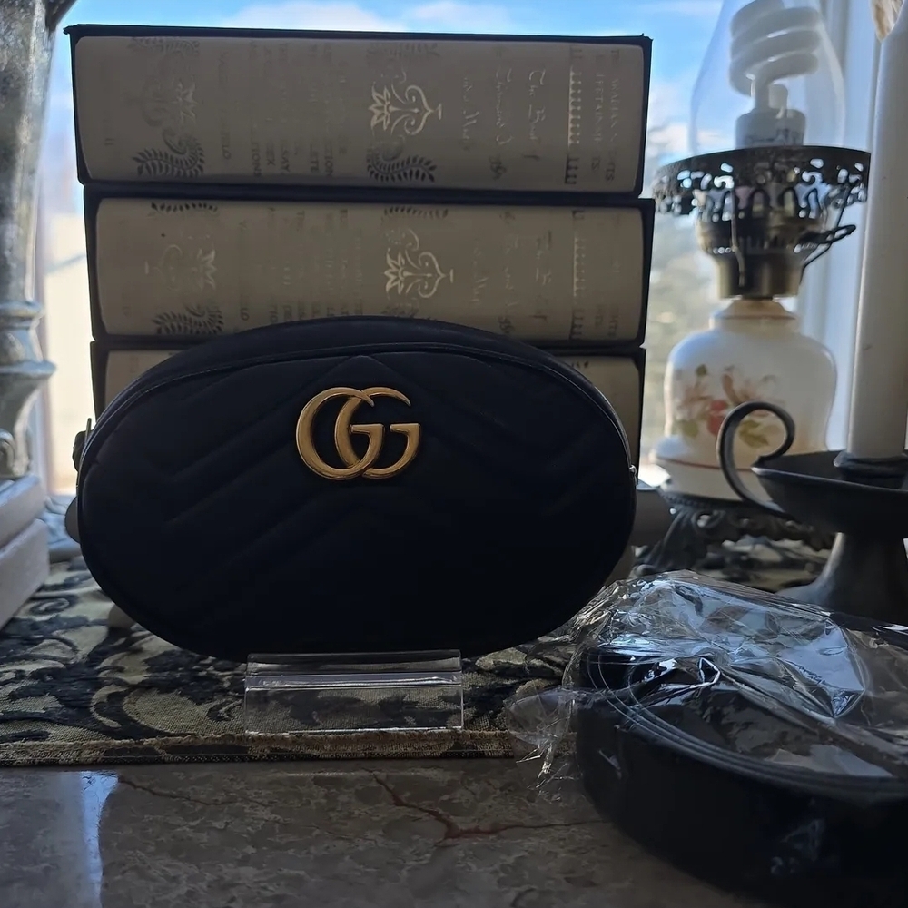 👛SOLD👛 GUCCI Bumbag